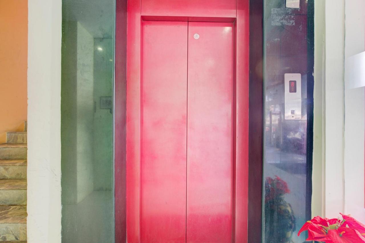 Hôtel Oyo Flagship Amutha Residency à Chennai Extérieur photo